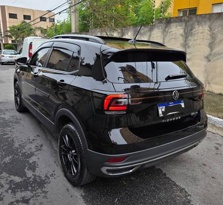 VOLKSWAGEN T-CROSS 1.0 200 TSI TOTAL FLEX COMFORTLINE AUTOMÁTICO